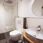 Stork Apartment *