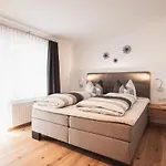 Apartment Stork